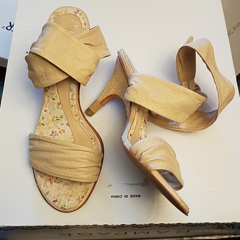Kenzie ankle strap sandal
